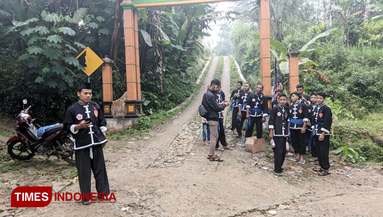 pesilat-IKS-PI-Kerasakti-Pacitan-a.jpg