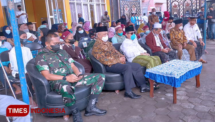 Mendidik dan Membentuk Karakter Anak dengan Filosofi Ayam