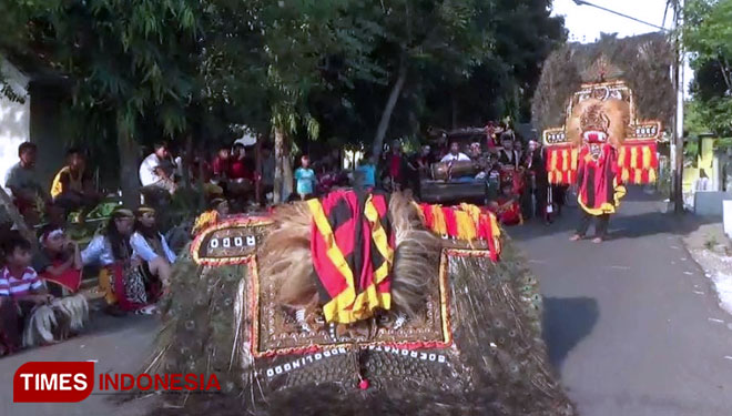 Reog-ponorogo-c.jpg