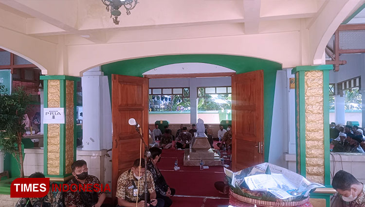 Bupati-Kendal-2.jpg