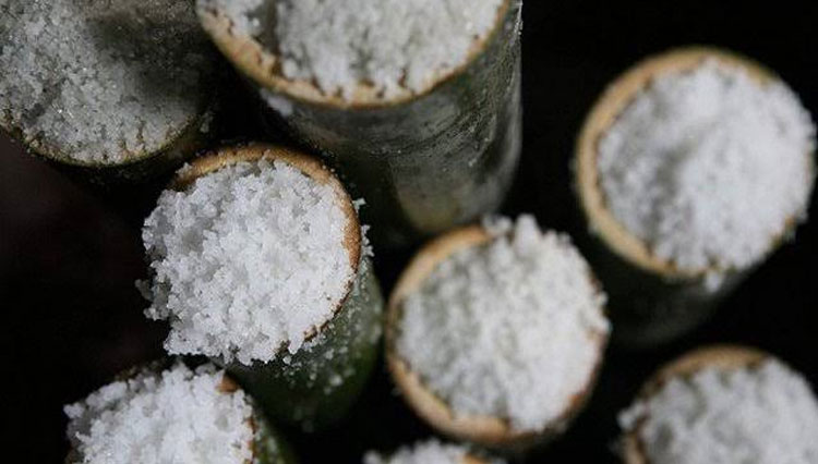 Gambar untuk garam bambu khas Korea Selatan yang mahal. (foto:  diadona.id)