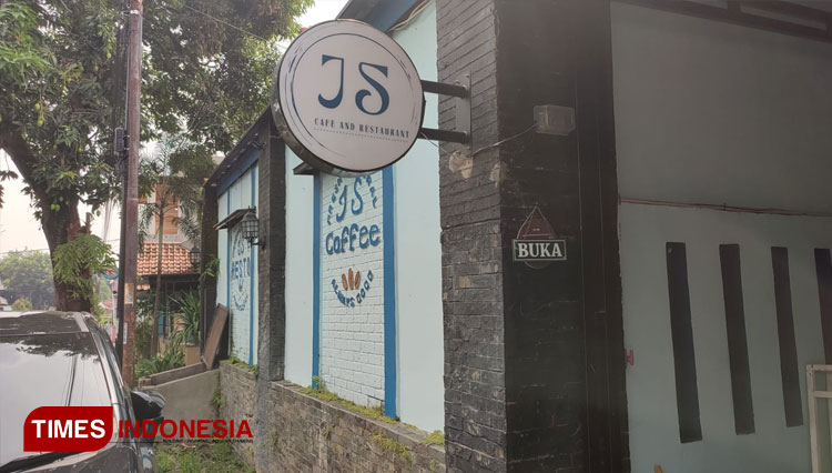 JS-Cafe-Majalengka-2.jpg
