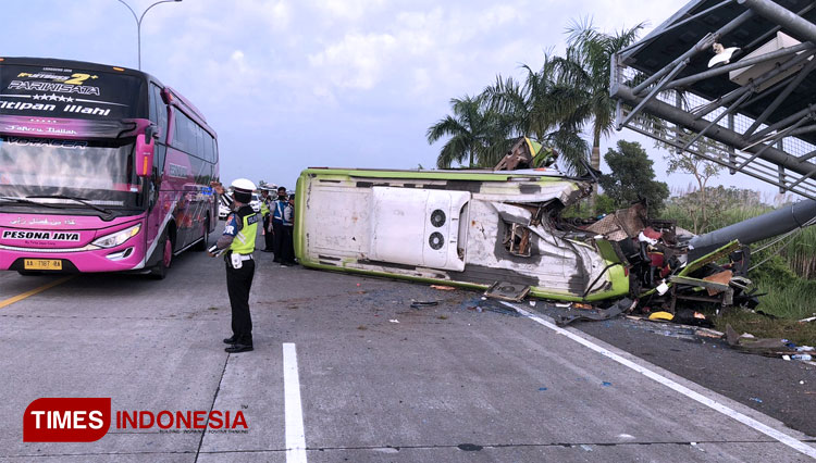 Korban Meninggal Kecelakaan Bus di Tol Sumo Bertambah, Total 16 Orang