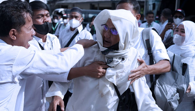 Petugas-Penyelanggara-Haji-Indonesia-c.jpg