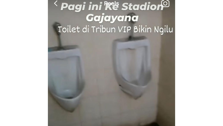 Tangkapan layar video viral kondisi toilet di Stadion Gajayana Kota Malang. (Foto: Tangkapan Layar/TIMES Indonesia)
