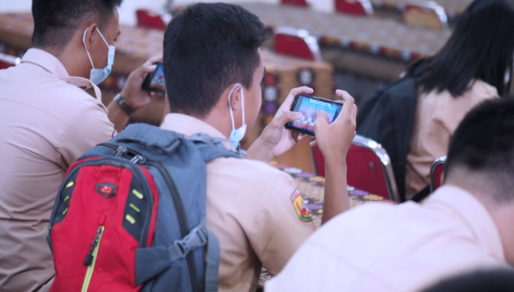 Siswa bermain game online dari Solve Education. (Foto: Solve Education for TIMES Indonesia)
