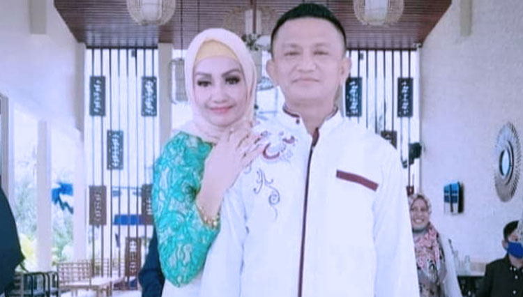 Bupati-Kabupaten-Pulau-Morotai-2.jpg