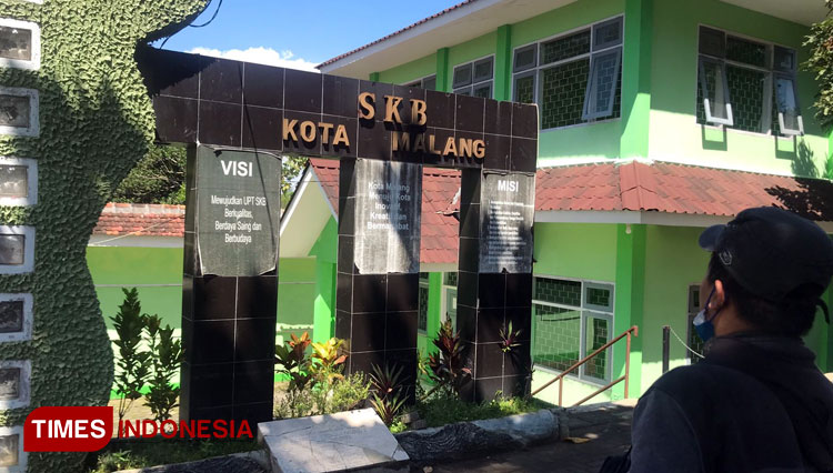 Lokasi gedung SKB yang sempat difungsikan sebagai Isoter. (Foto: Rizky Kurniawan Pratama/TIMES Indonesia)