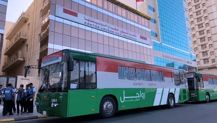 Antisipasi Jemaah Tersesat, Bus Shalawat Dilengkapi dengan Stiker dan Kartu