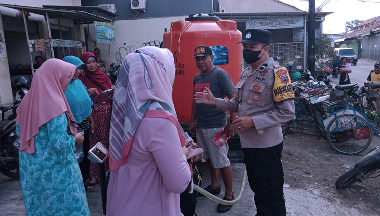 Polres-Tegal-Toko-Sembako-2.jpg