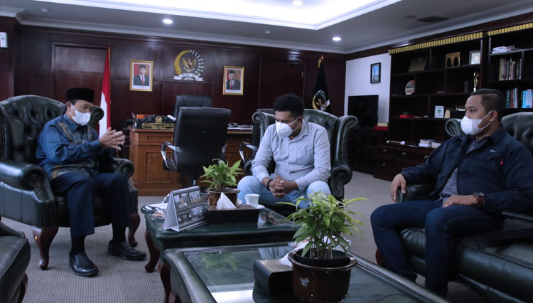 Hidayat-Nur-Wahid-3.jpg