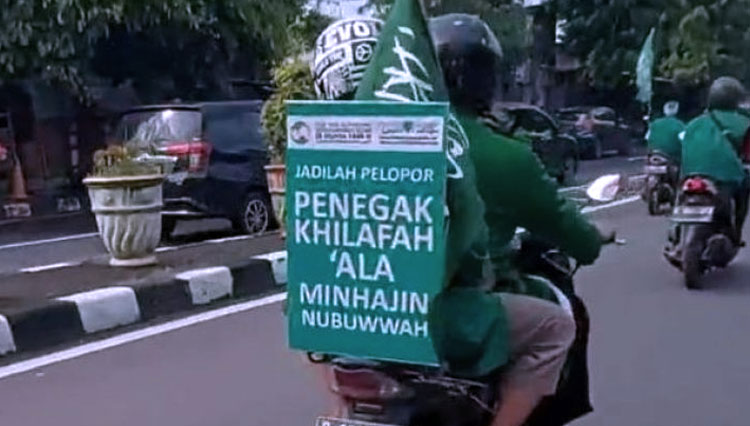 Konvoi-Khilafatul-Muslimin-kelompok-yang-dekat-dengan-aksi-terorisme.jpg