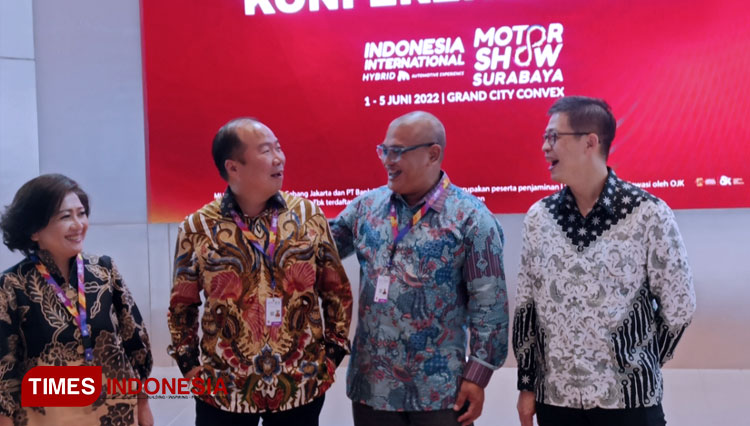 press-conference-di-Ajang-Indonesia-International-Motor-Show-Surabaya.jpg