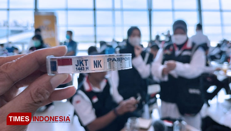 Gelang khusus JCH Indonesia selama ibadah Haji 2022. (Foto: Yatimul Ainun/TIMES Indonesia)