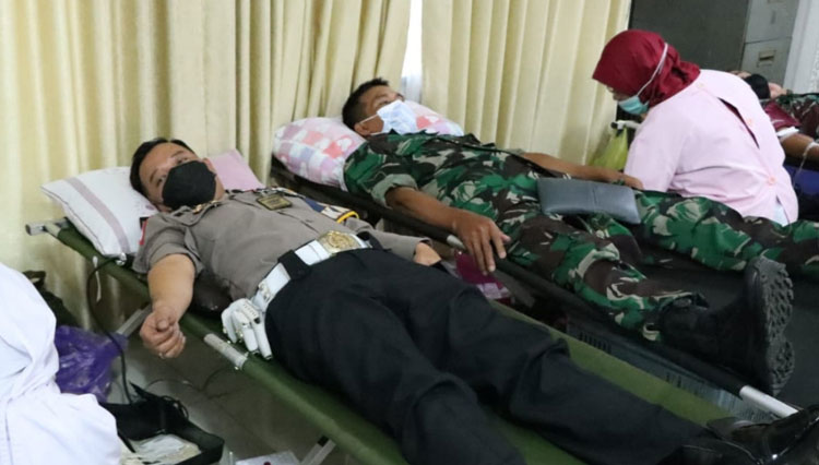 Polres Banjarnegara menggelar donor darah dalam rangka Hari Bhayangkara Ke-76. (FOTO: Humas Polres for TIMES Indonesia)