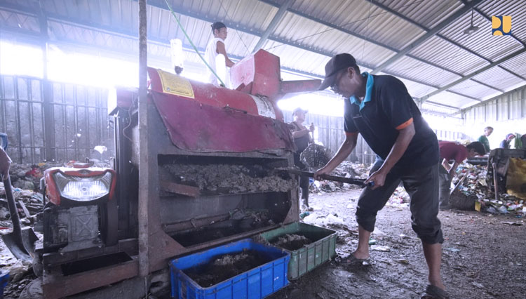 Tempat-Pembuangan-Sampah-Terpadu-3.jpg