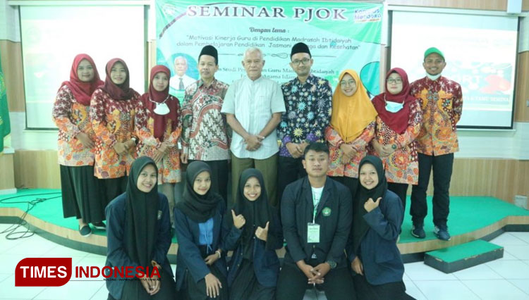 Unisla-mahasiswa.jpg