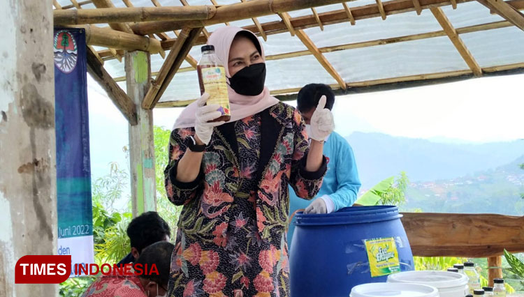 70 Ton Eco Enzyme untuk Jinakkan PMK di Kota Batu