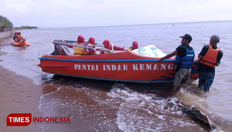 Pantai Indah Kemangi, a Worth to Visit Attraction of Kendal