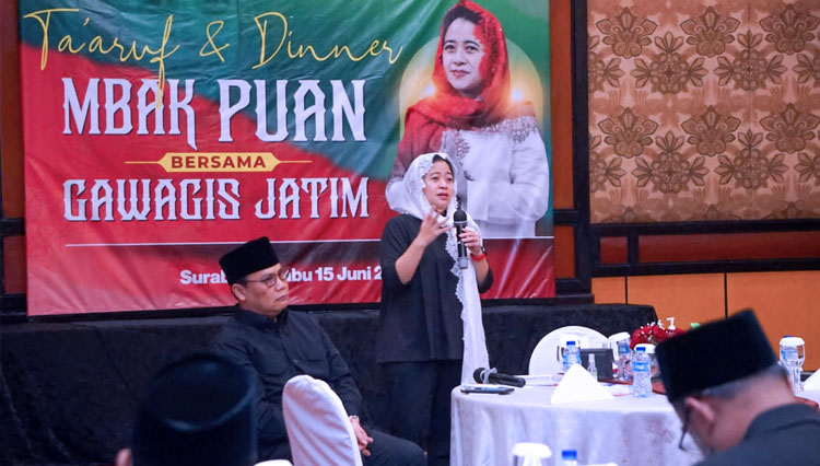 Ketua DPR RI Puan Maharani saat berbicara dalam acara bertajuk Ta'aruf Mbak Puan dengan para Gus (Gawagis) yang berlangsung secara informal di Surabaya - (FOTO: dok DPR RI)