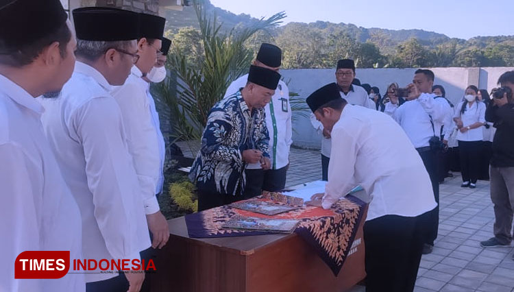 Dukcapil dan Kemenag Lombok Utara Kerja Sama Pelayanan Terintegrasi