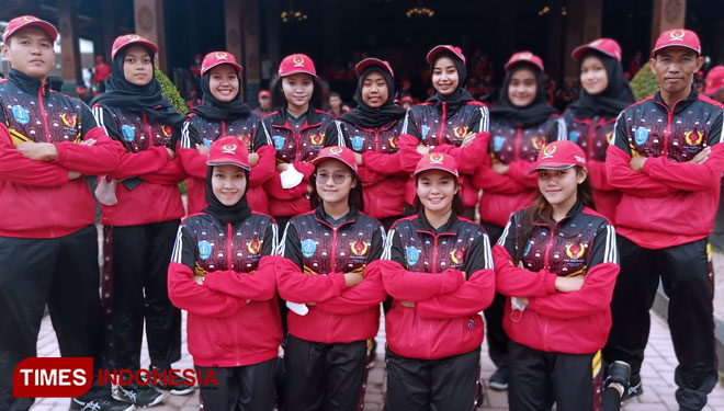 Tim bola voli putri Ponorogo yang akan terjun di Porprov VII Jatim 2022. (Foto:Marhaban/TIMES Indonesia)