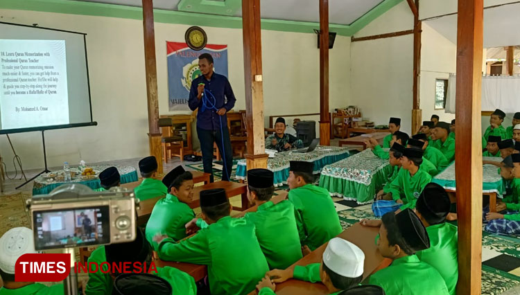 Tingkatkan Kemampuan Bahasa Asing, Ponpes Syarifatul'ulum Terapkan Model Pembelajaran Native Speaker