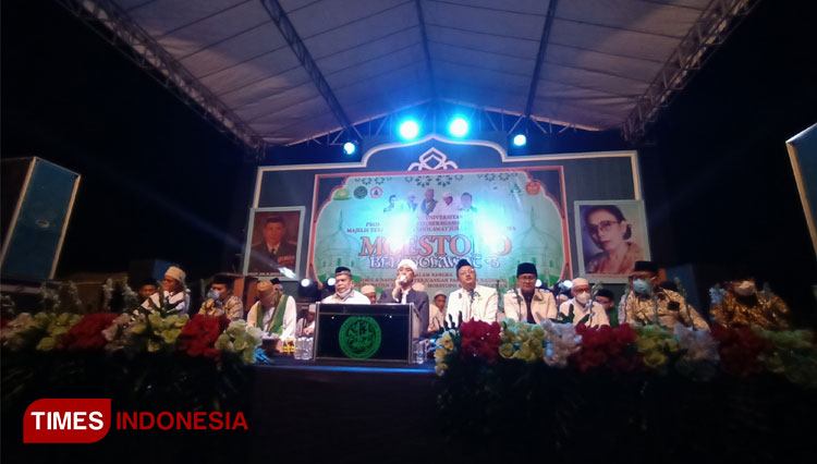 Habib Ali bin Hasan Baharun beserta jajaran Universitas Prof. Dr. Moestopo (Beragama) Jakarta, dan para Kyai bersholawat (Canda Adisurya/TIMES Indonesia)