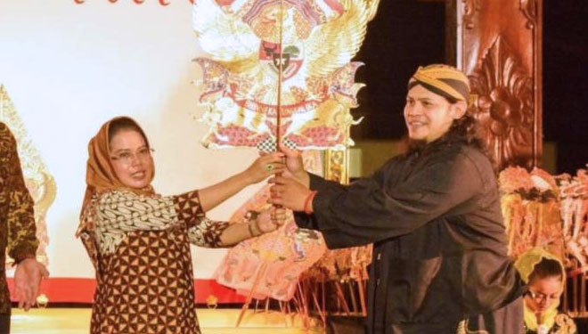 Lewat Wayang Kulit di Singosari, Sri Untari Gelar Wawasan Kebangsaan