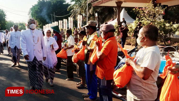 Wali-Kota-Madiun-H-Maidi-b.jpg