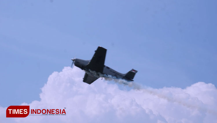 Pesawat-Tempur-TNI-jombang-3.jpg