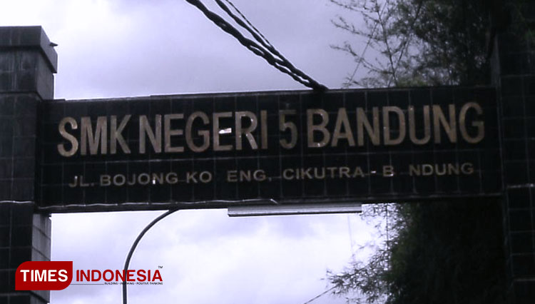 Tim Saber Pungli Jabar Amankan Rp40 Juta dari SMK 5 Kota Bandung