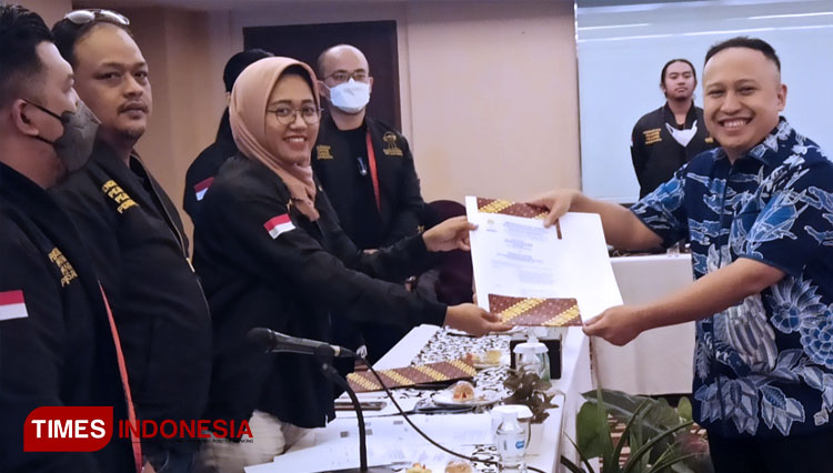HIPMI-Surabaya-2.jpg