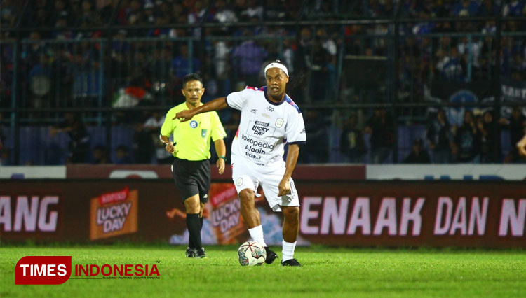 Diperkuat Ronaldinho, Rans Nusantara Kalah Adu Penalti