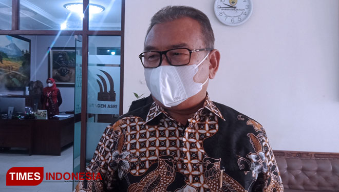Bupati-Sragen-b.jpg