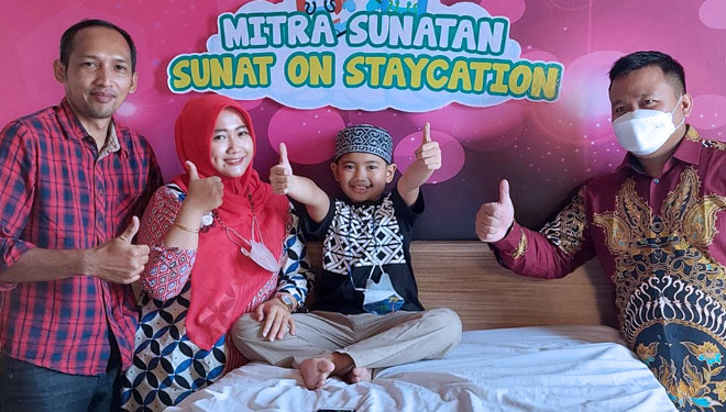 Mitra Sunatan Surabaya Gelar Sunat On Staycation di Hotel