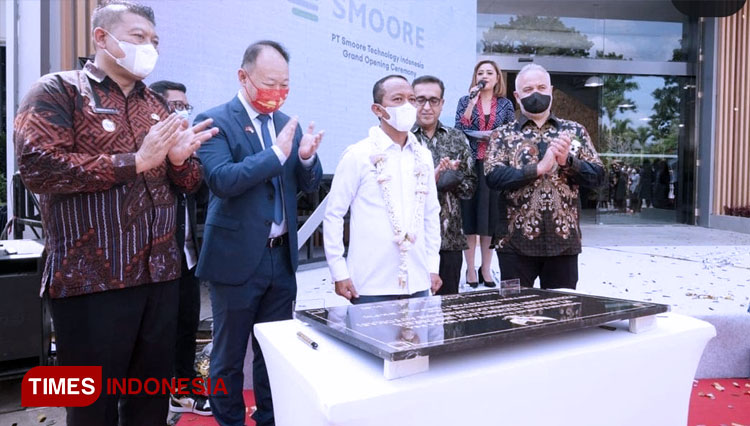 Ekspansi ke Kabupaten Malang, Pabrik Rokok Elektrik Cina Diresmikan Menteri Investasi RI