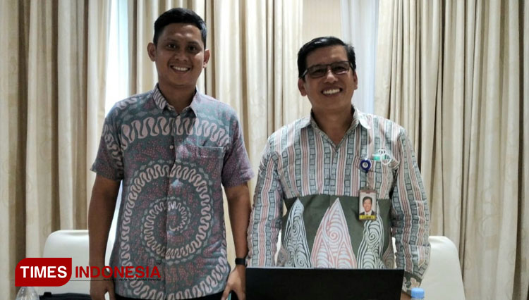 VP Komunikasi Korporat, Tommy Johan Agustia bersama AVP Media Relation, Rezha Abdillah (Foto: Kusnadi/TIMES Indonesia)
