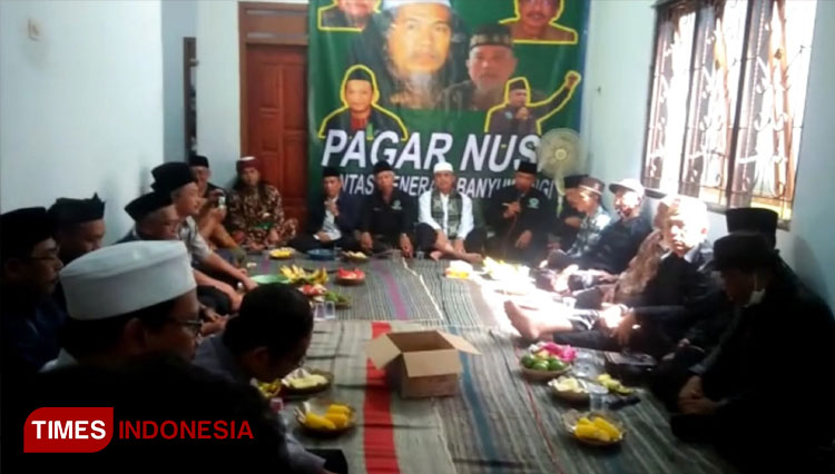 Pendekar Pagar Nusa lintas generasi di Banyuwangi, menggelar reunian. (Foto : Dokumentasi TIMES Indonesia)