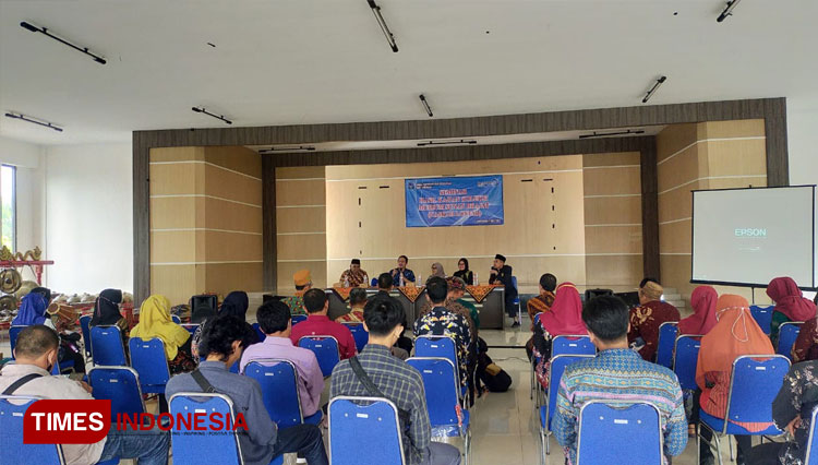 Seminar.jpg