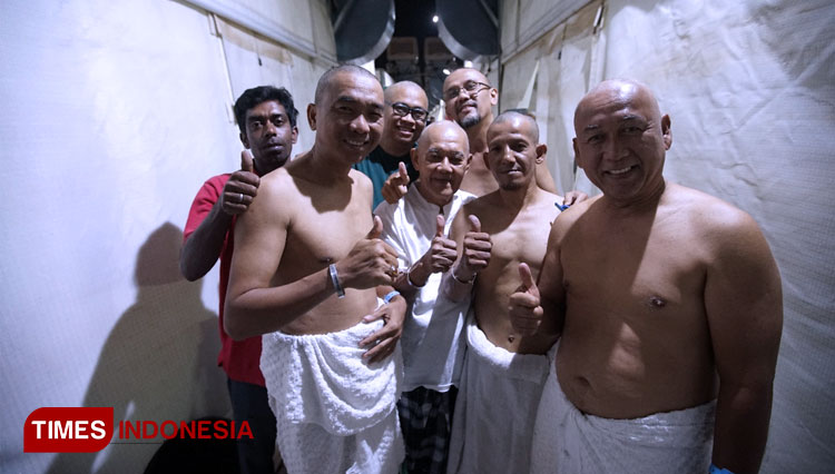 Beberapa-jemaah-usai-cukur-gundul.jpg