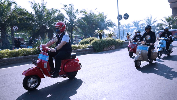Bupati-Kediri-skuter-2.jpg