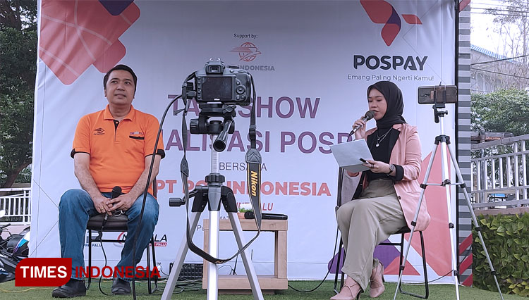 General Manager KCU Kantor Pos Palu, Muhammad Subhan saat menjadi narasumber diacara Talkshow Sosialisasi Pospay bersama PT Pos Indonesia di Kota Palu, Jumat, (15/7/2022). (FOTO: Sarifah Latowa/TIMES Indonesia)