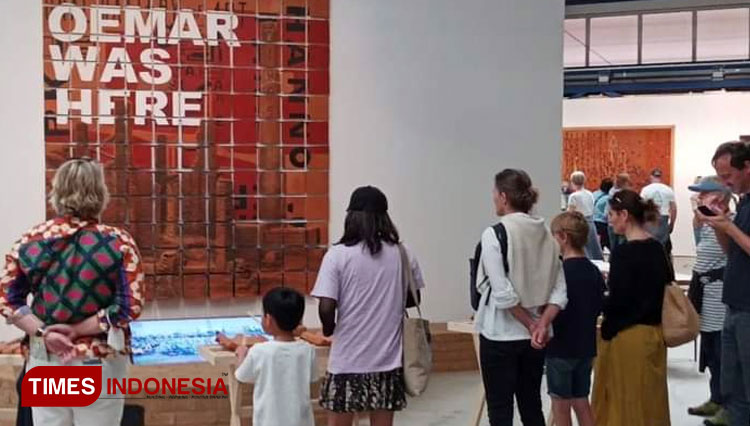 Genteng Tanah Liat Majalengka, Satu Karya yang Dibahas di Jerman