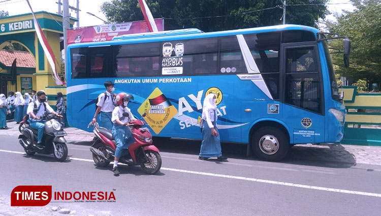 Masuki Tahun Ajaran Baru, Pengguna Bus Sekolah Kota Kediri Masih Minim