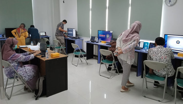 Suasana-ruang-TIK-GBP-lantai-7-FKUB.jpg