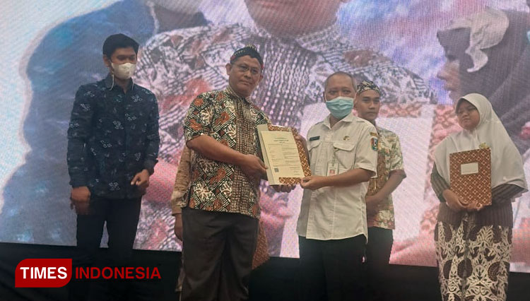 Dewan Pakar IGI Tuban Raih Penghargaan dan Sertifikat HAKI
