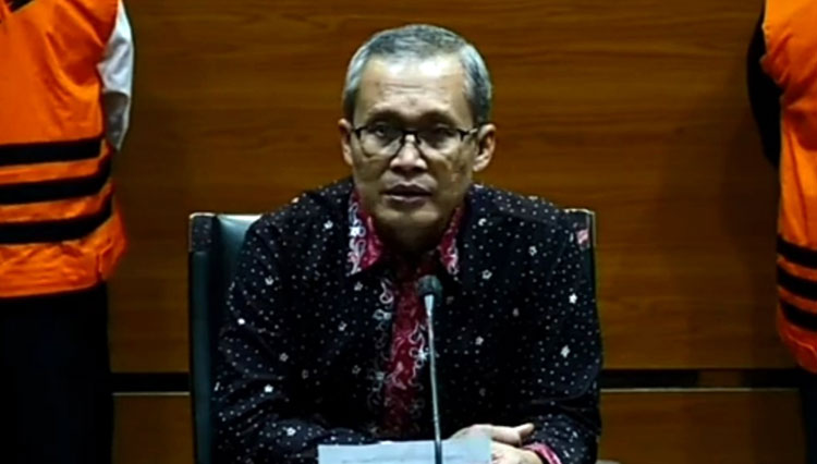 Wakil Ketua KPK RI Alexander Marwata saat konferensi pers di Gedung KPK, Kamis (21/7/2022). (FOTO: Tangkapan Layar YouTobe KPK)