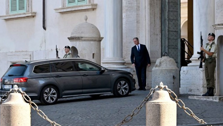 Perdana-Menteri-Italia-Mario-Draghi-a.jpg