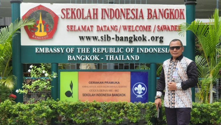 Kepala SMK NU Kaplongan Indramayu, Tobroni. (Foto: dok pribadi)